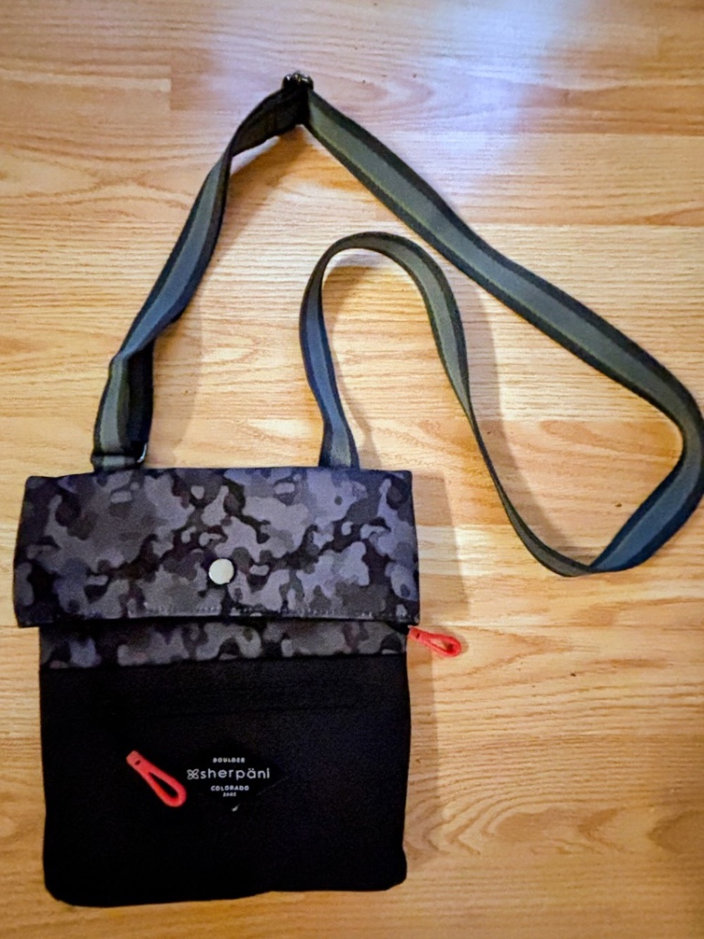 Sherpani Travel Purse